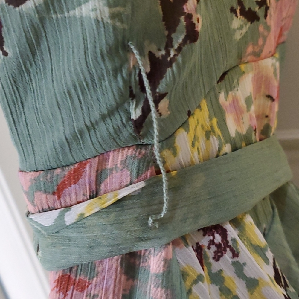 Love, Fire Ruffle Dress - Picture 6 of 6